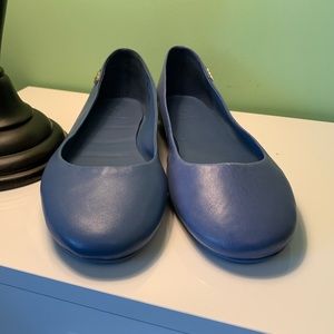 Beautiful Tory Burch packable flats - Size 9